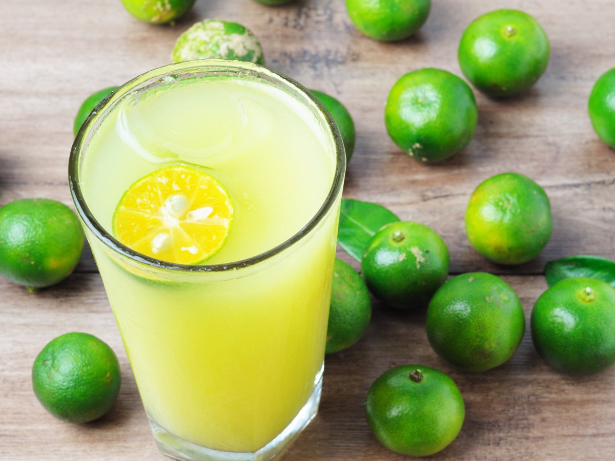 Tangy calamansi juice from The Philippines My Exotic Fruit The UK s Leading Exotic Fruit Retailer